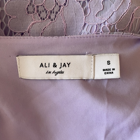 Ali&Jay Lace Ruffle Sleeve Wrap Midi Dress Lavender size Small - Picture 7 of 8